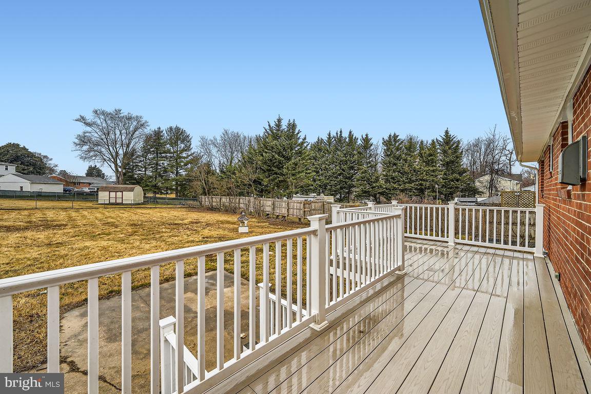 412 S Fountain Green Rd Property Photo 27