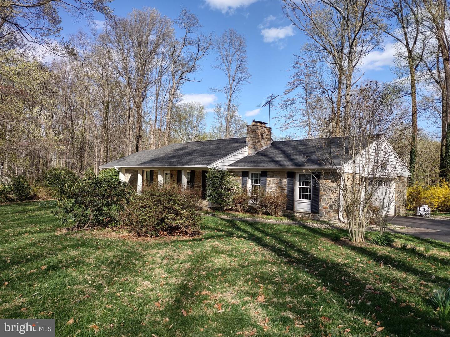 3107 Whitefield Rd Property Photo 4
