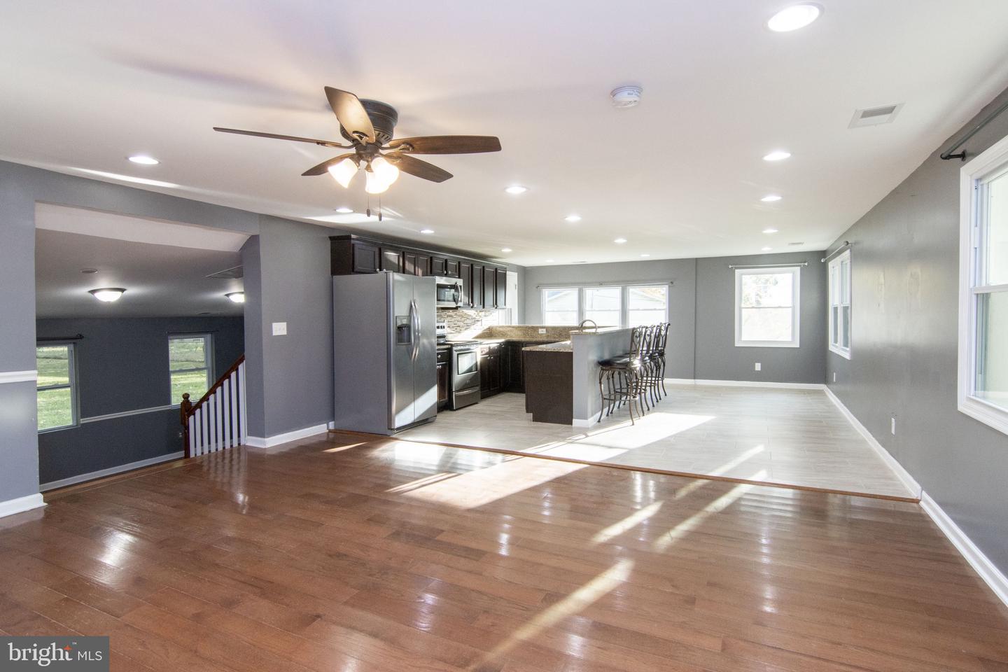 3405 Pebble Dr Property Photo 6