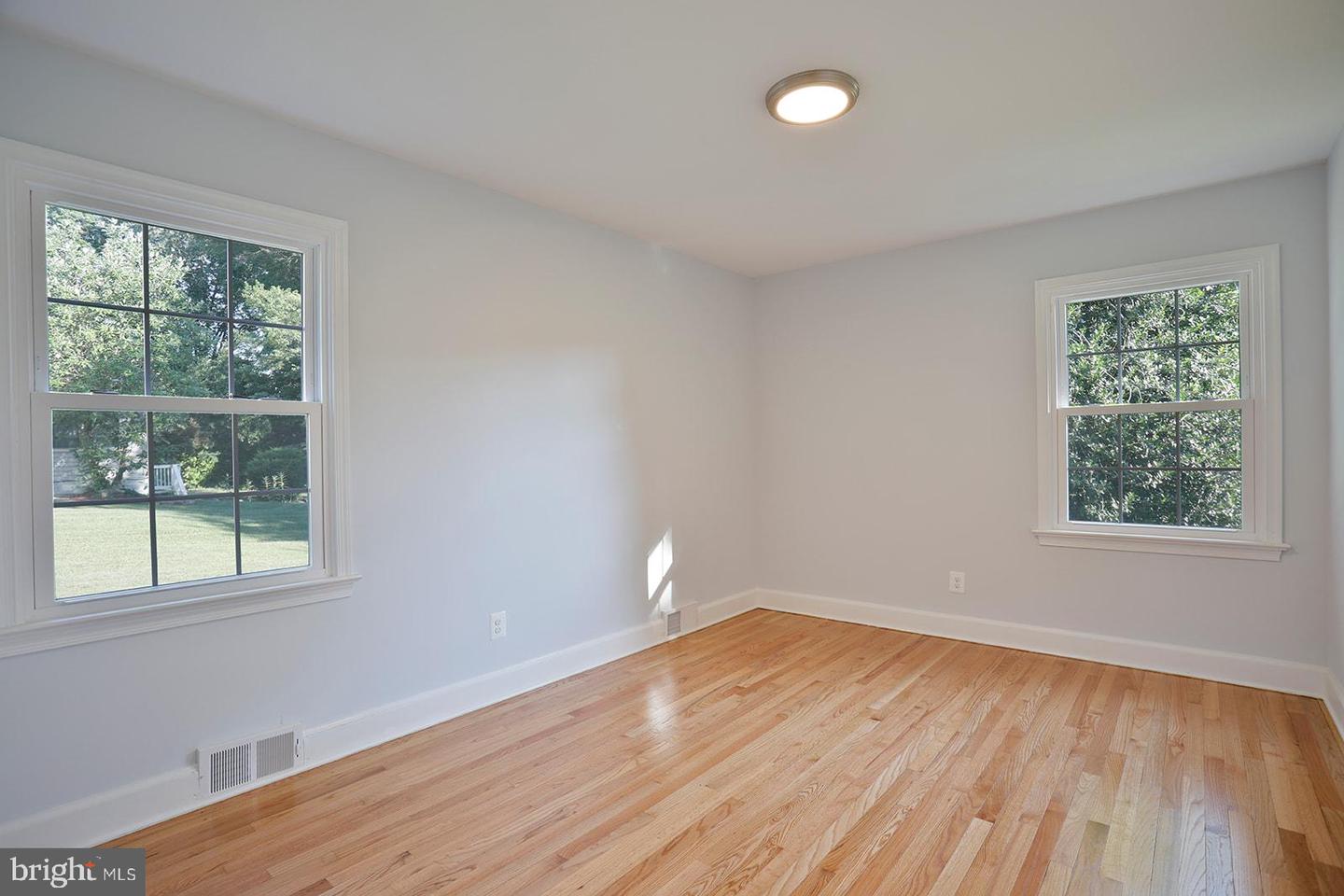 316 Farm Rd Property Photo 8