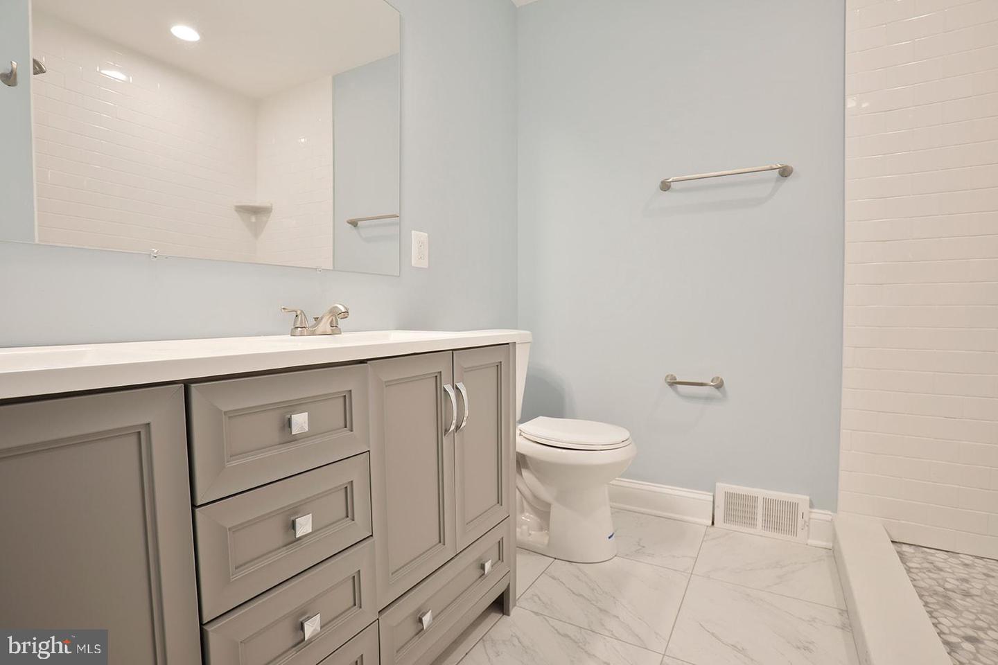 316 Farm Rd Property Photo 13