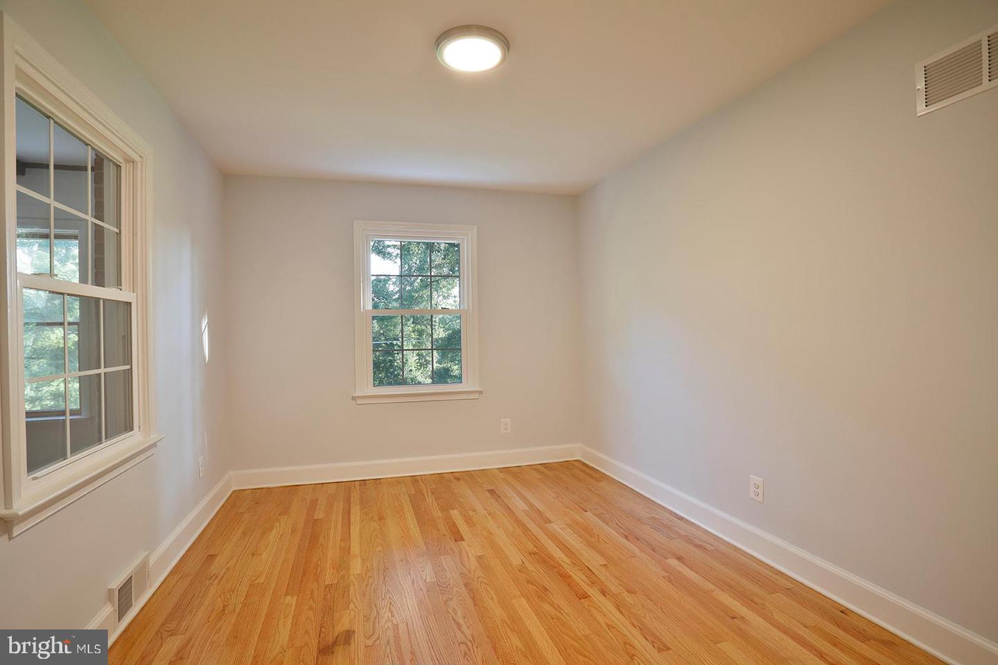 316 Farm Rd Property Photo 18