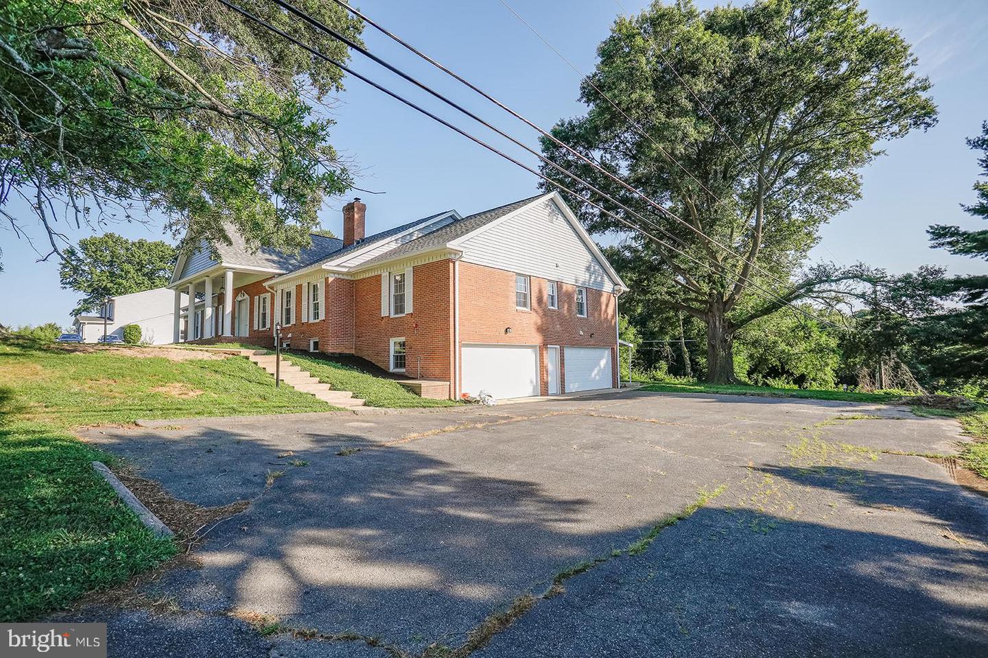 316 Farm Rd Property Photo 42