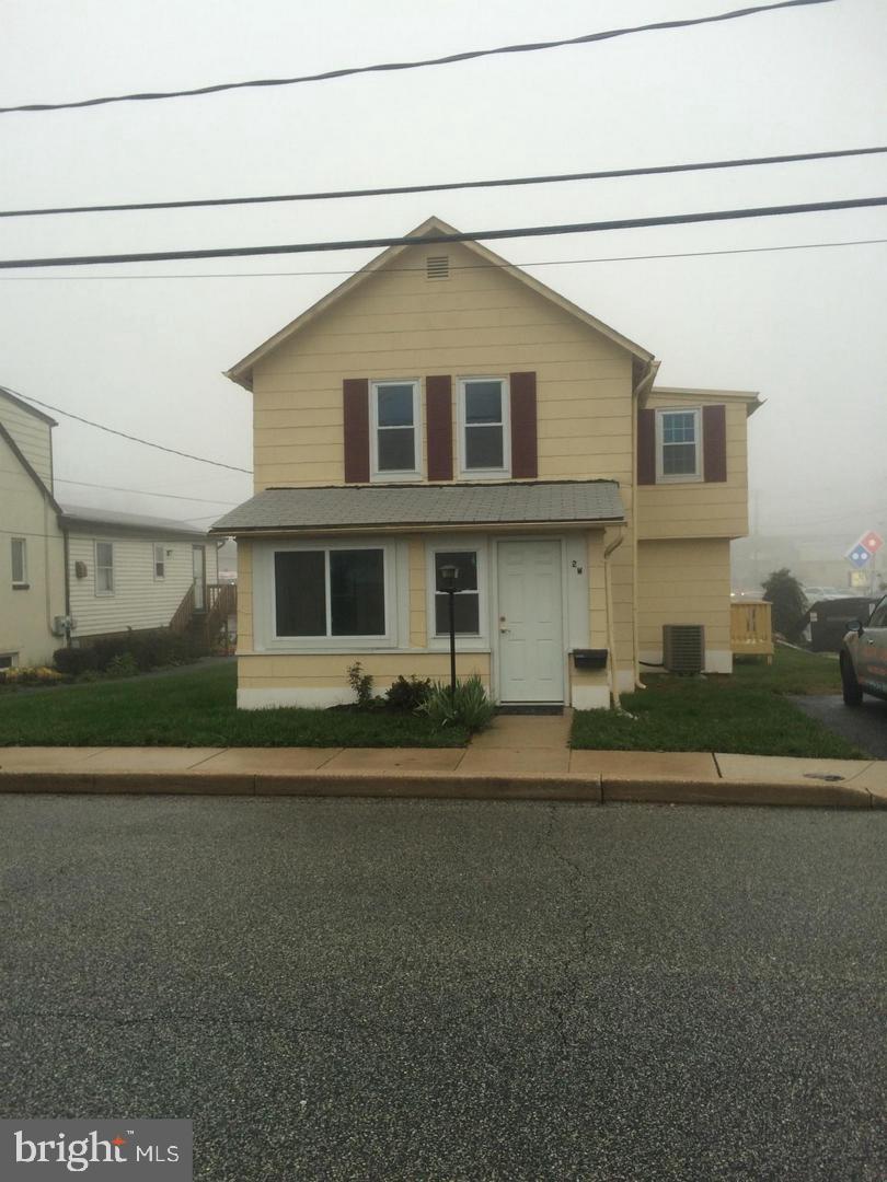 2 W Broadway Property Photo