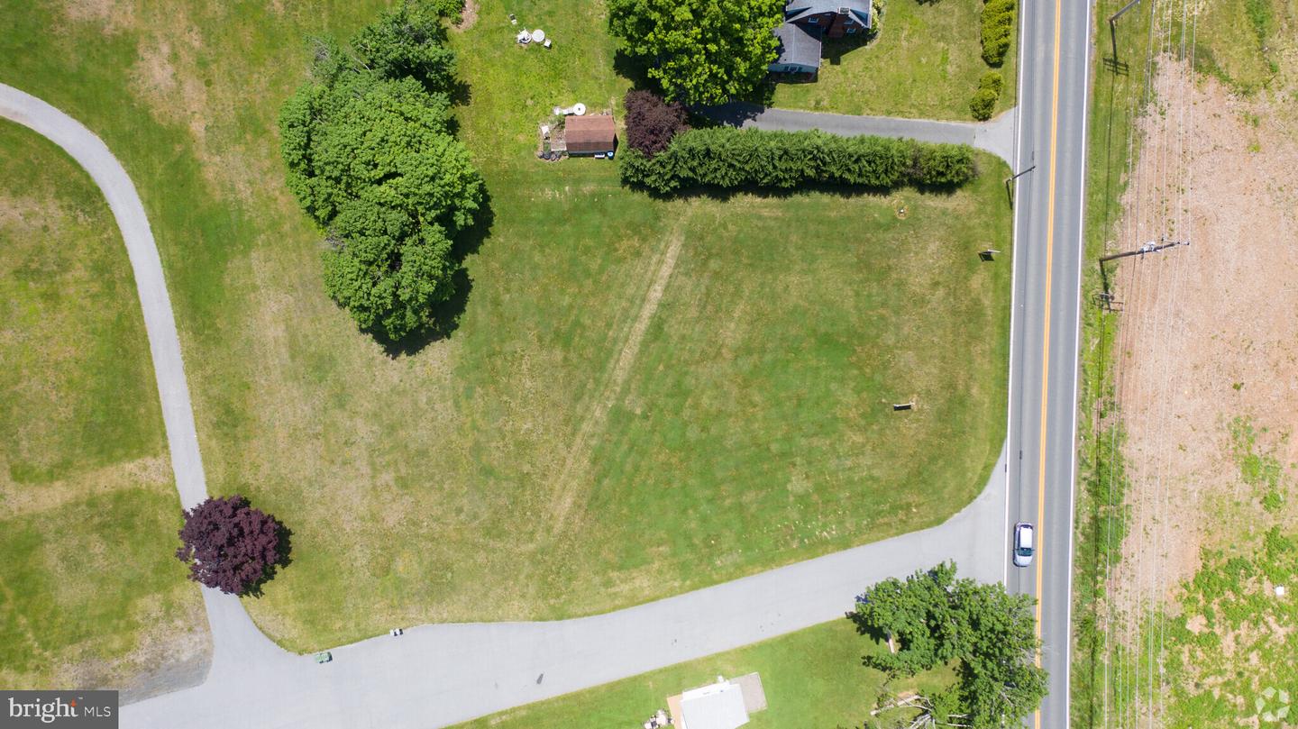 2431 Baldwin Mill Rd Property Photo 3