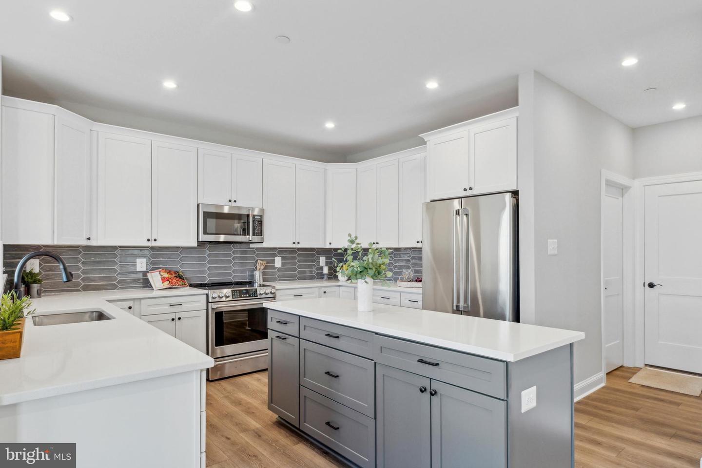 2204 Arden Dr #lot 7 Property Photo 4