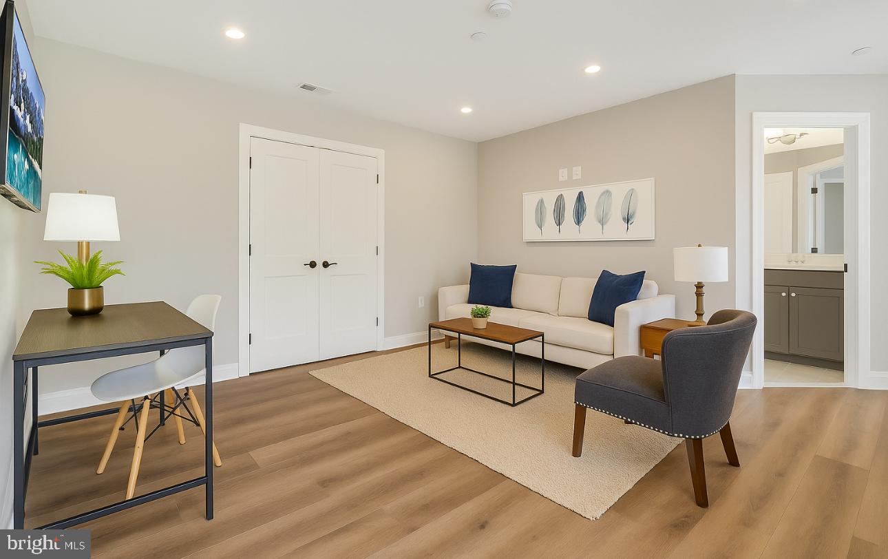 2204 Arden Dr Property Photo 24