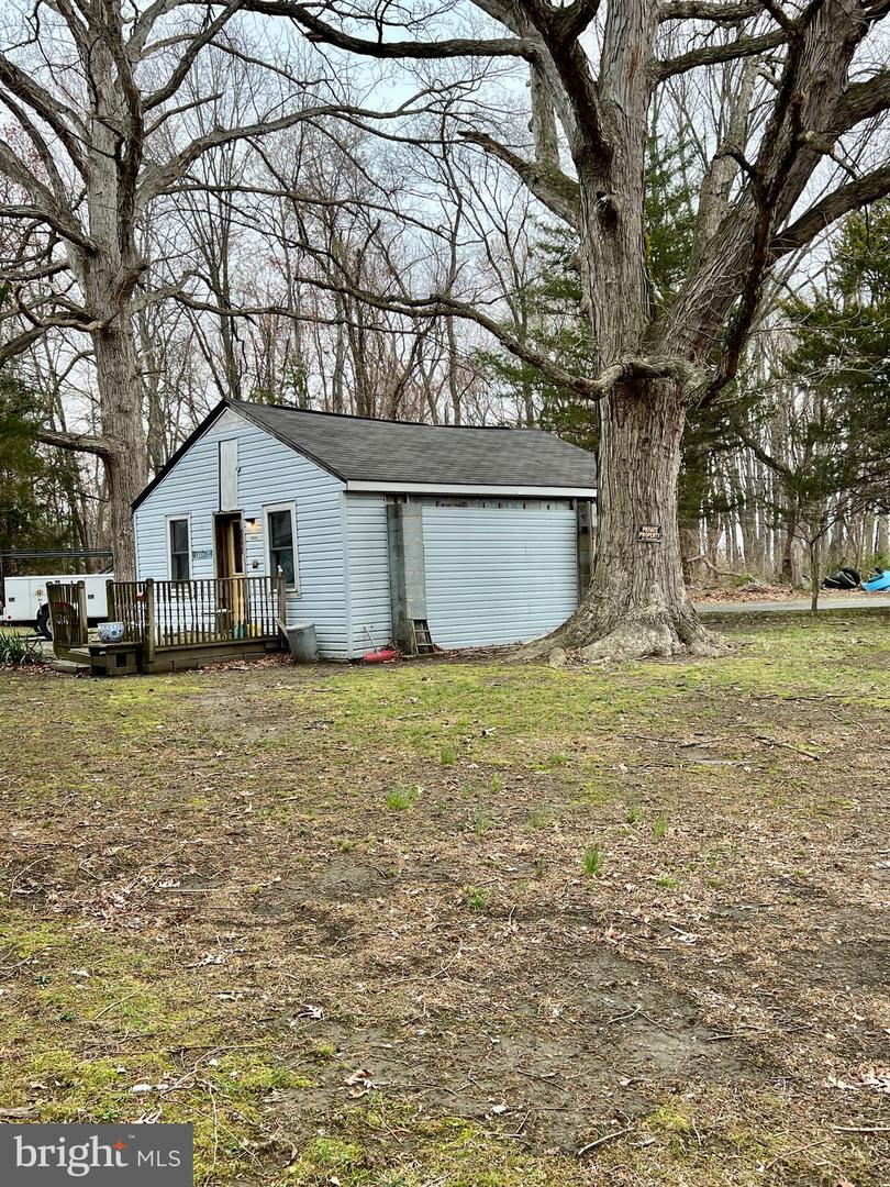 1330 Halls Rd Property Photo 5