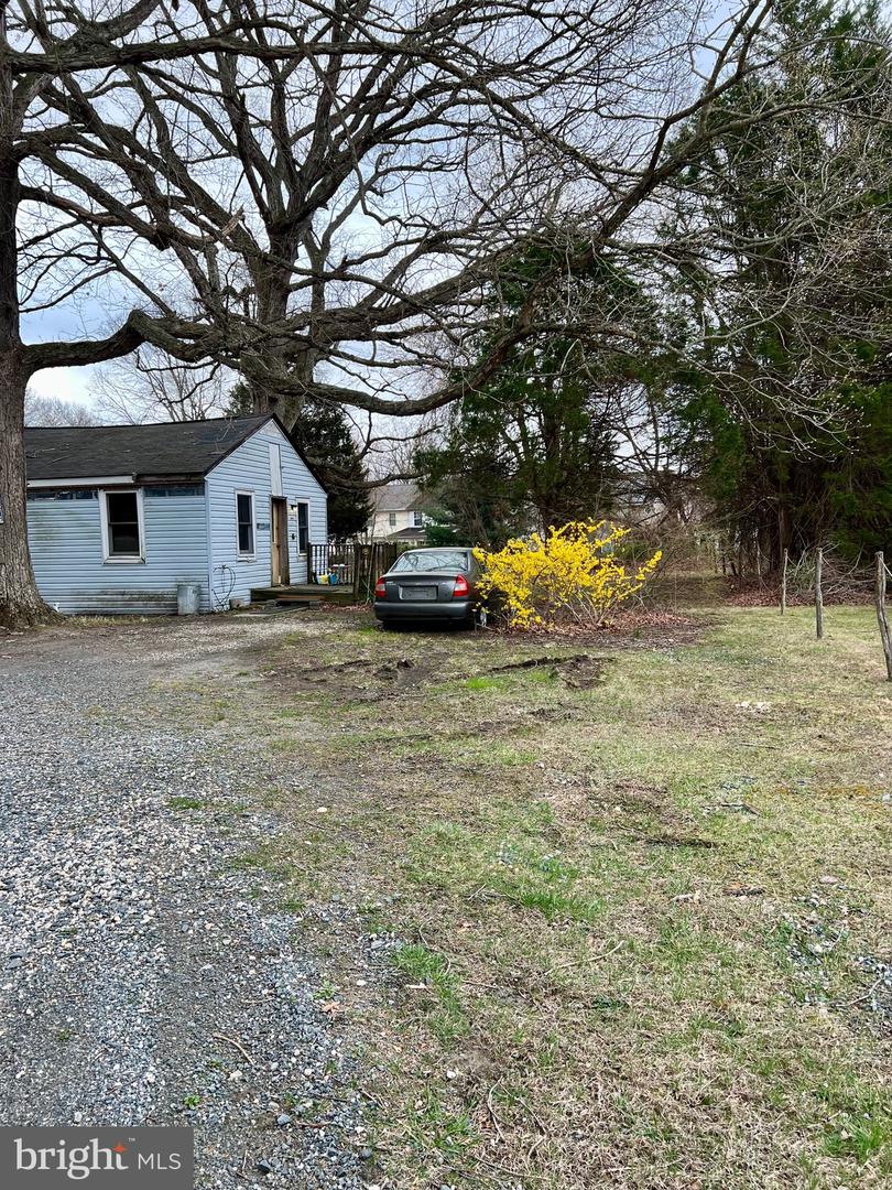 1330 Halls Rd Property Photo 11