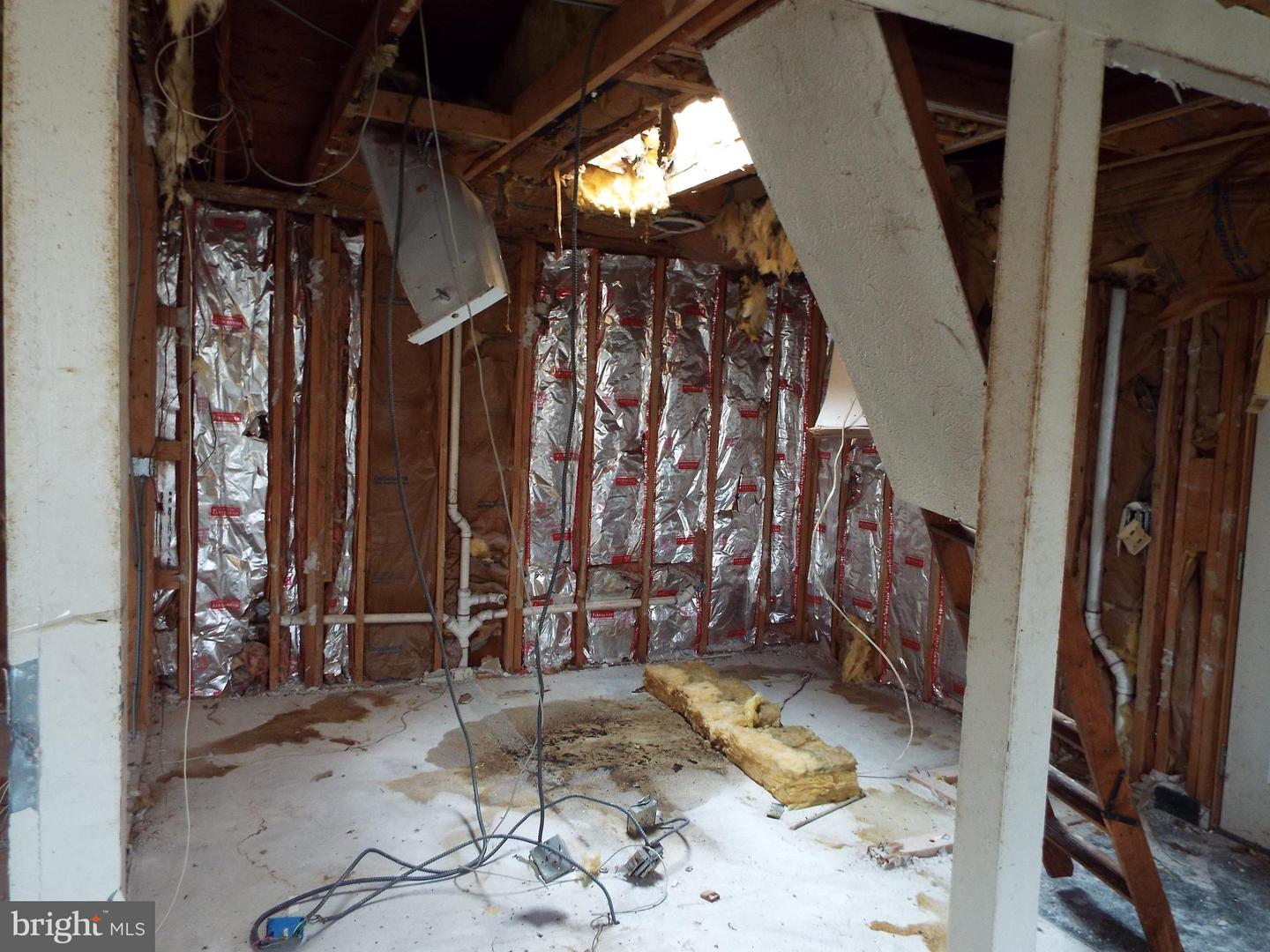 18 N Law St Property Photo 11