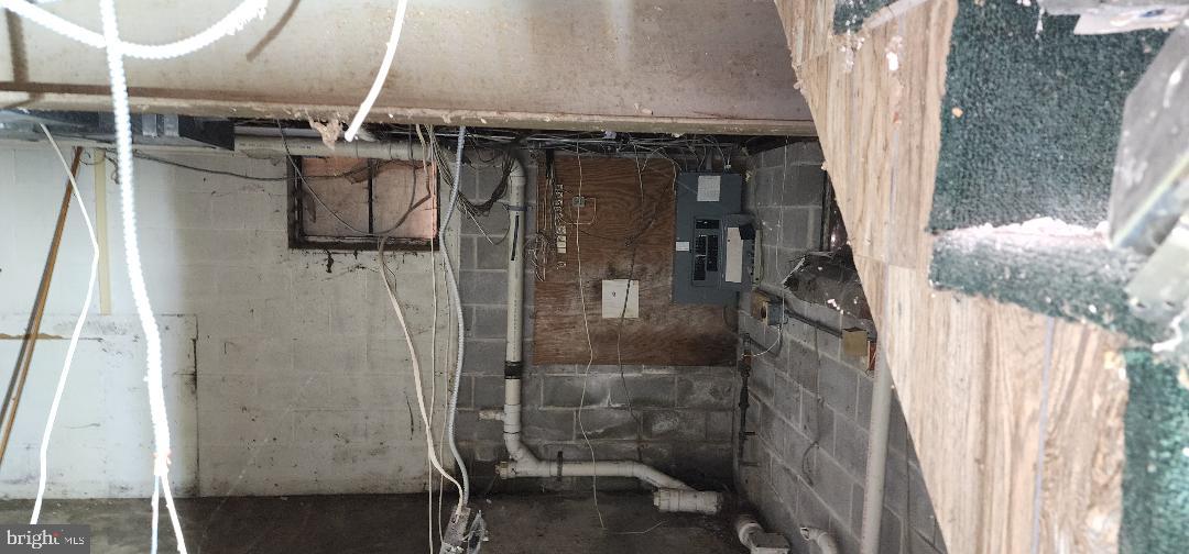 18 N Law St Property Photo 19