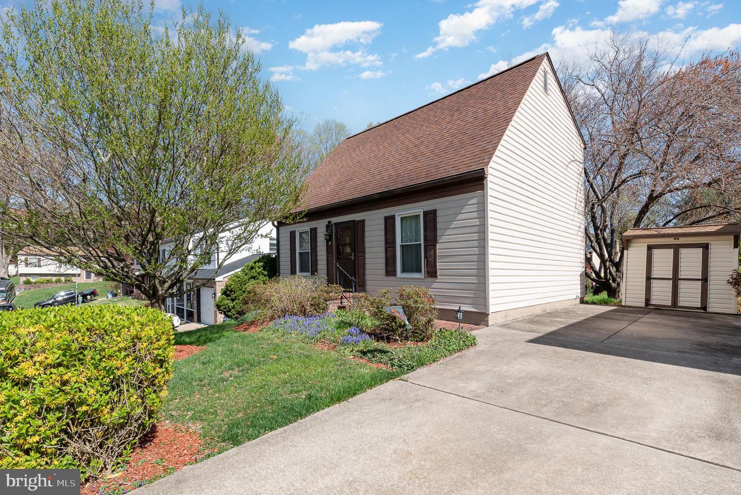 6 Dewberry Way Property Photo 2
