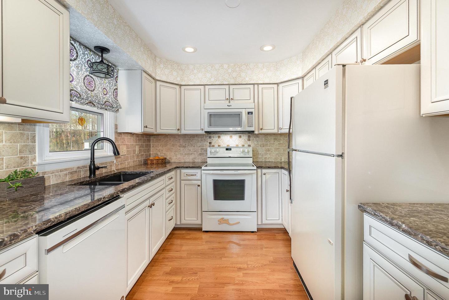 6 Dewberry Way Property Photo 9