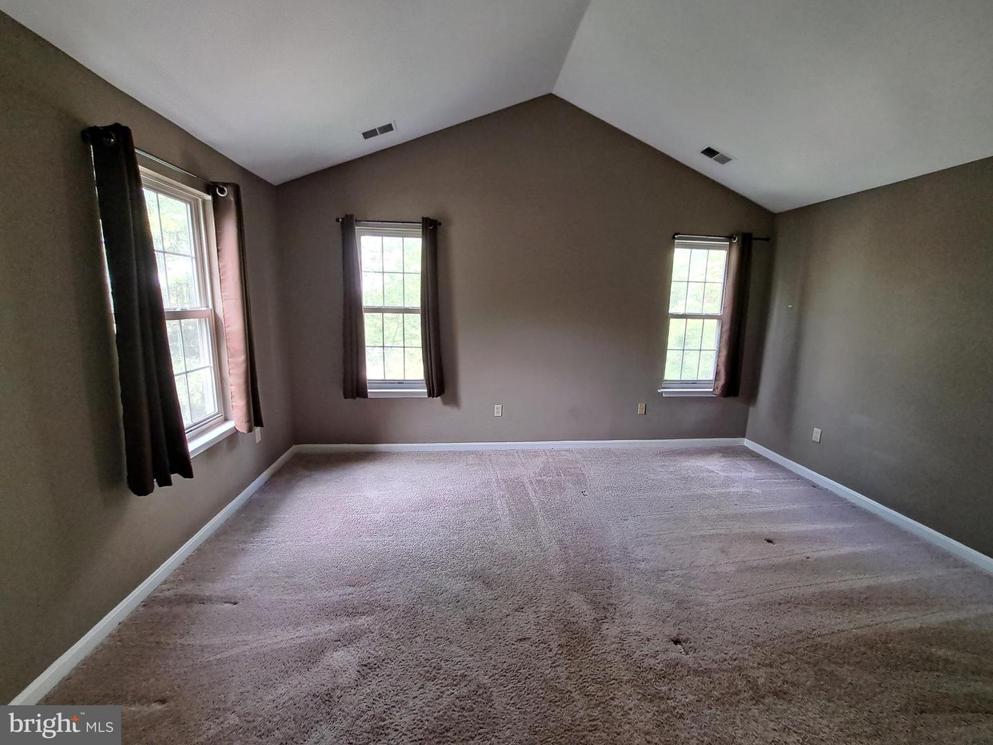 1310 W Sheridan Pl #301 Property Photo 10