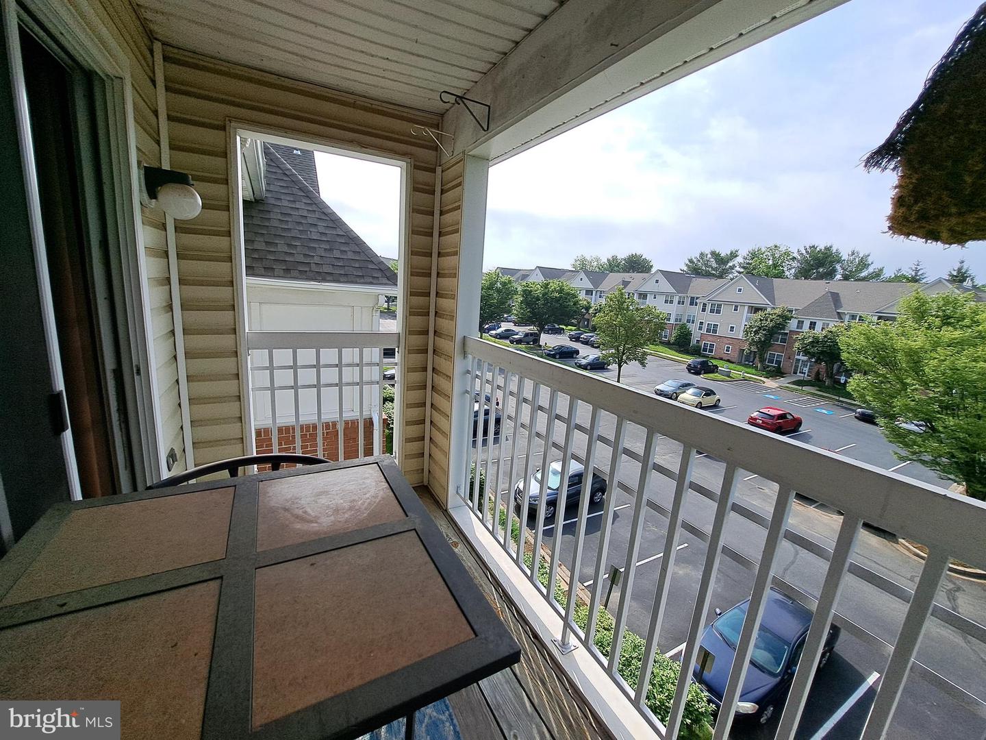 1310 W Sheridan Pl #301 Property Photo 17