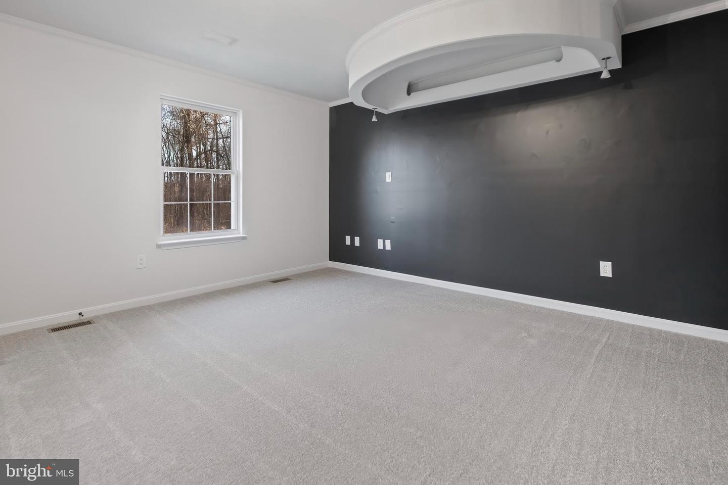 6 Holly Ave Property Photo 17