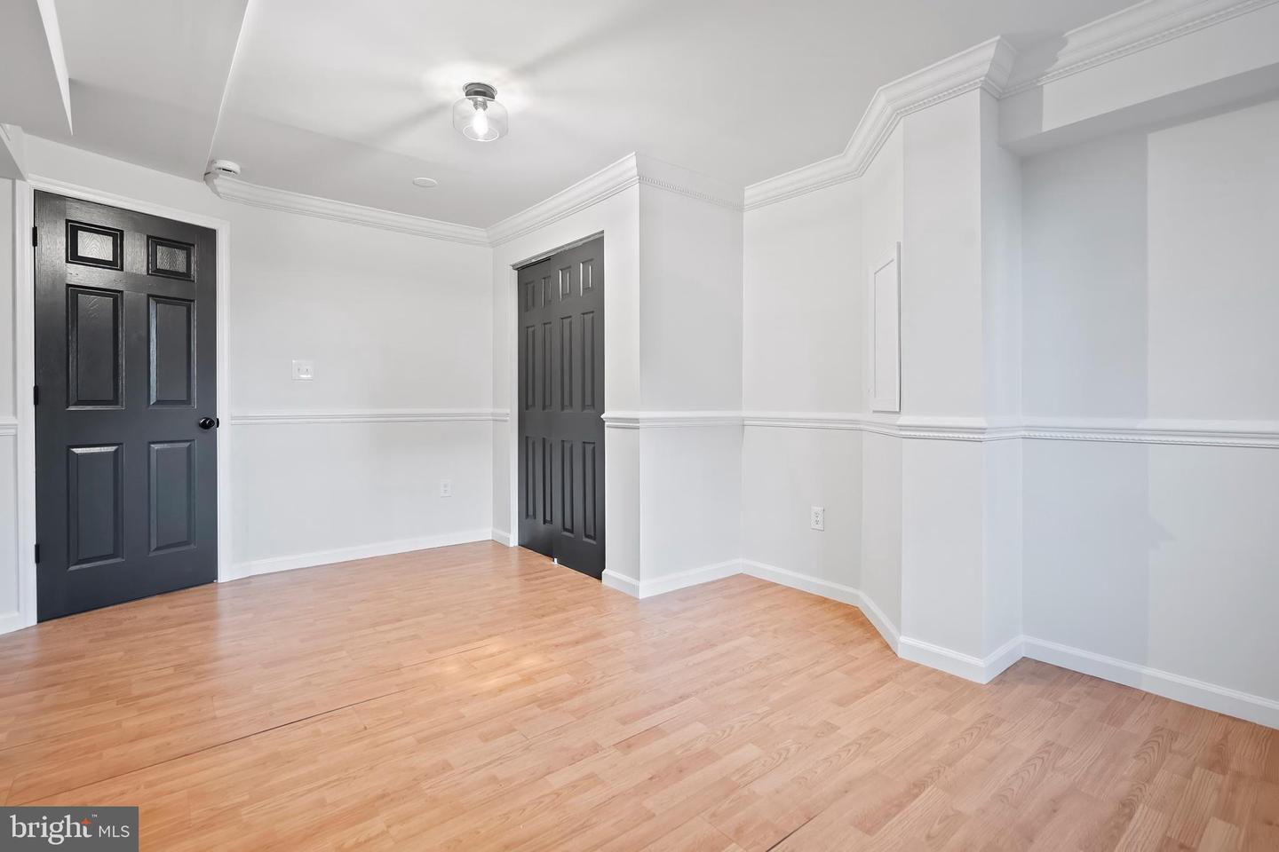 6 Holly Ave Property Photo 38