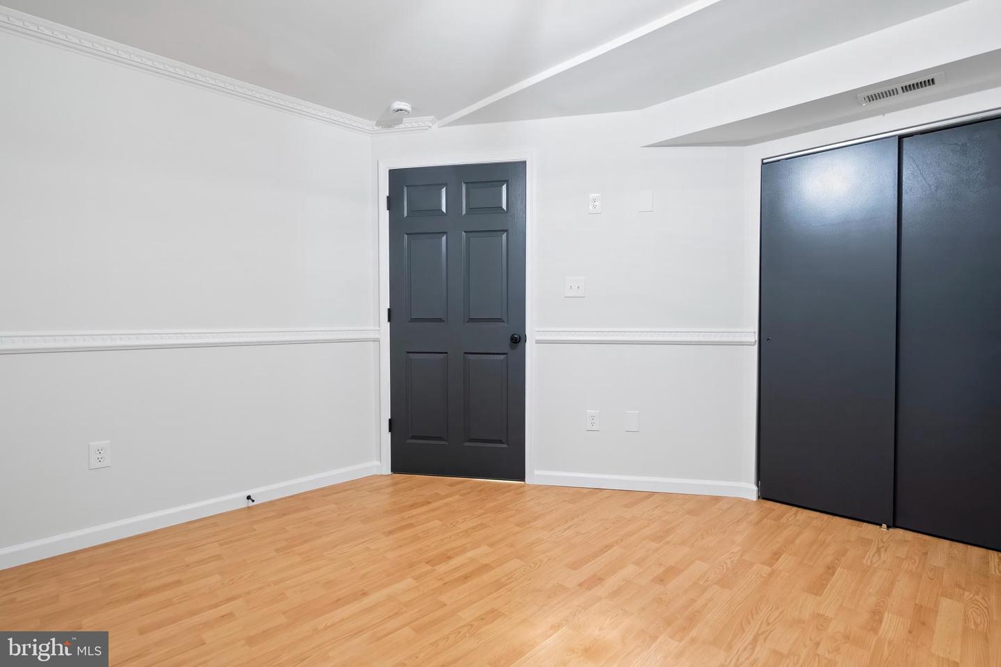 6 Holly Ave Property Photo 41