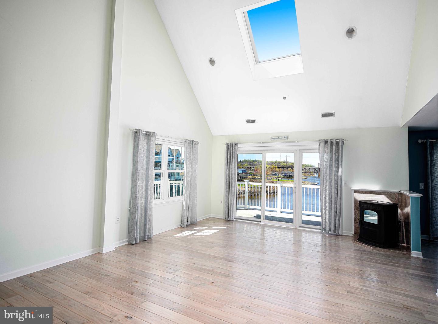 208-b Pointe Way #208-b Property Photo 25