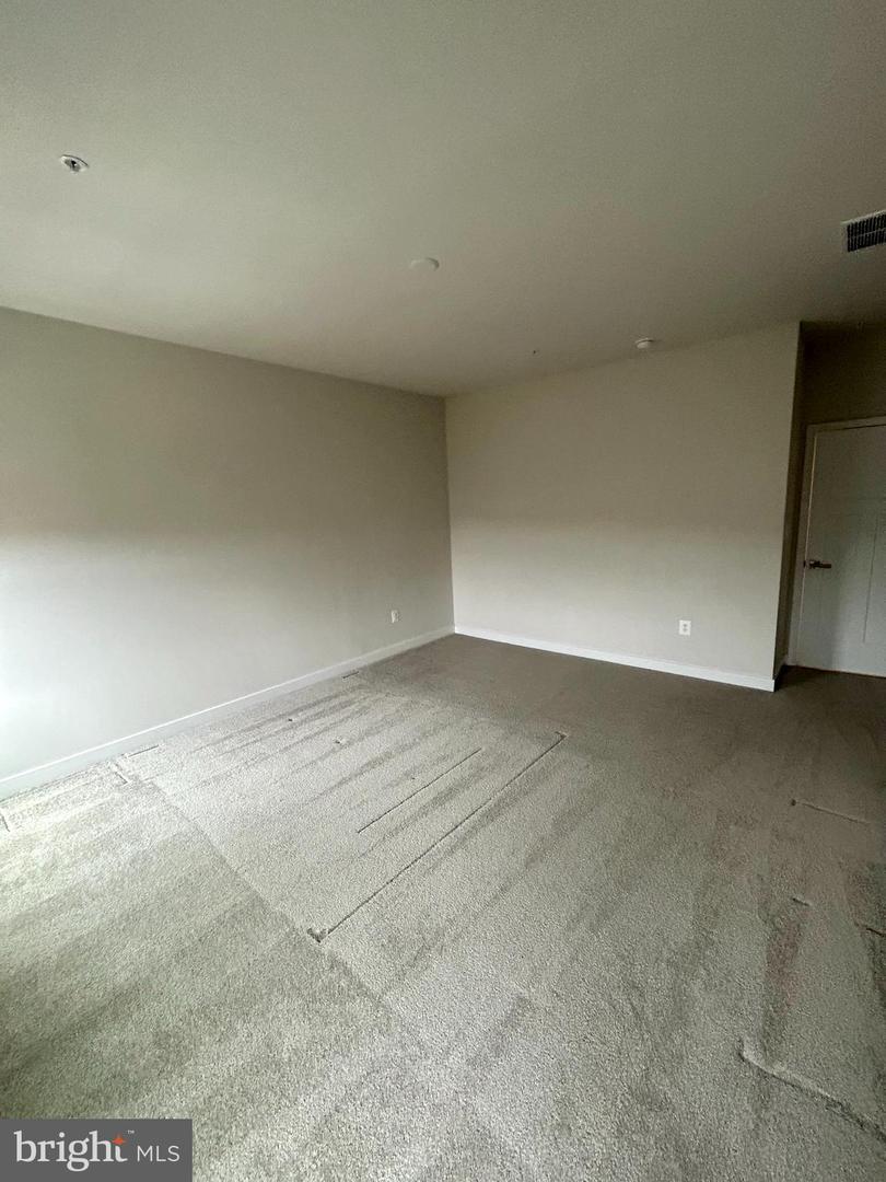 700 Iron Gate Rd Property Photo 9