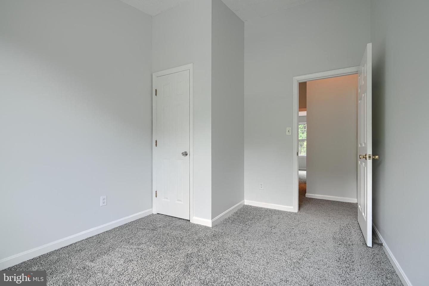 4412 Greenwich Ct Property Photo 19