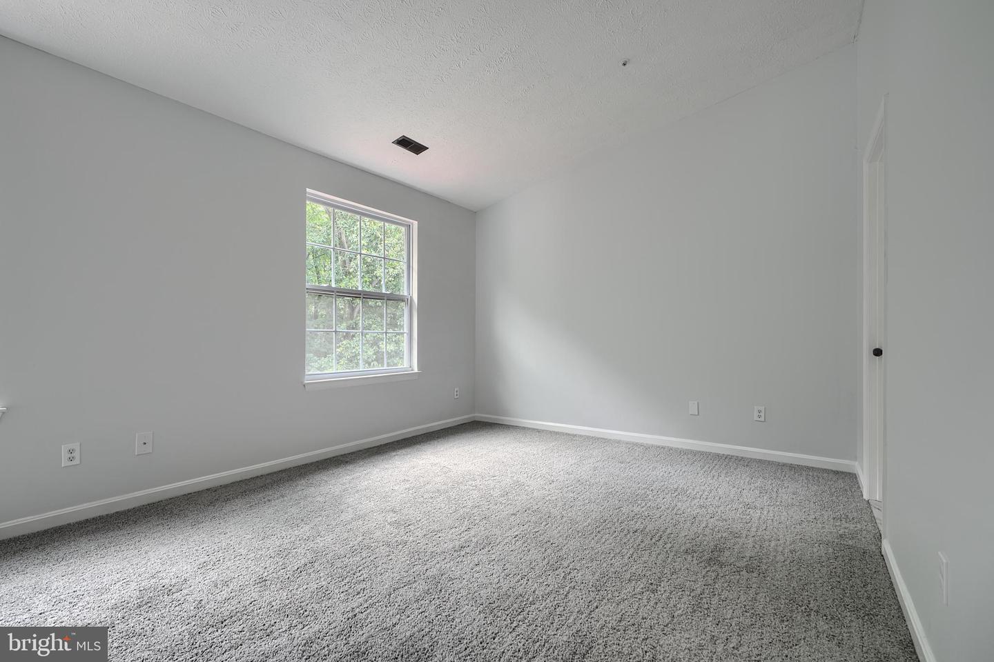4412 Greenwich Ct Property Photo 28