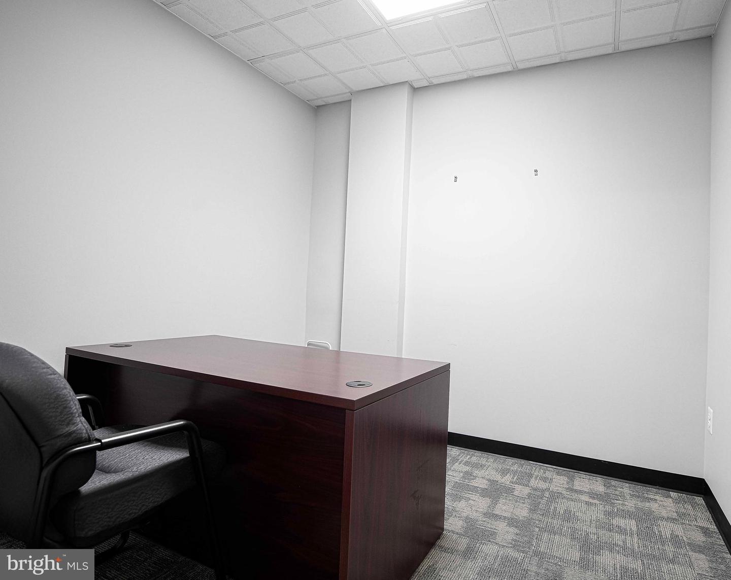 101 N Main St #a Property Photo 10