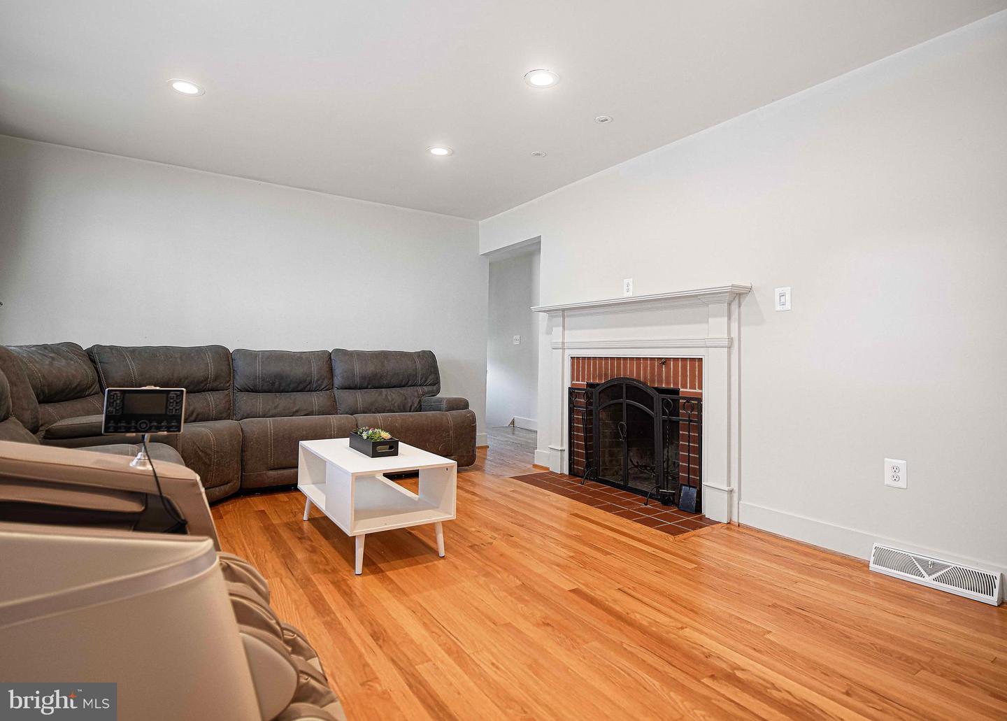 308 Fulford Ave Property Photo 10