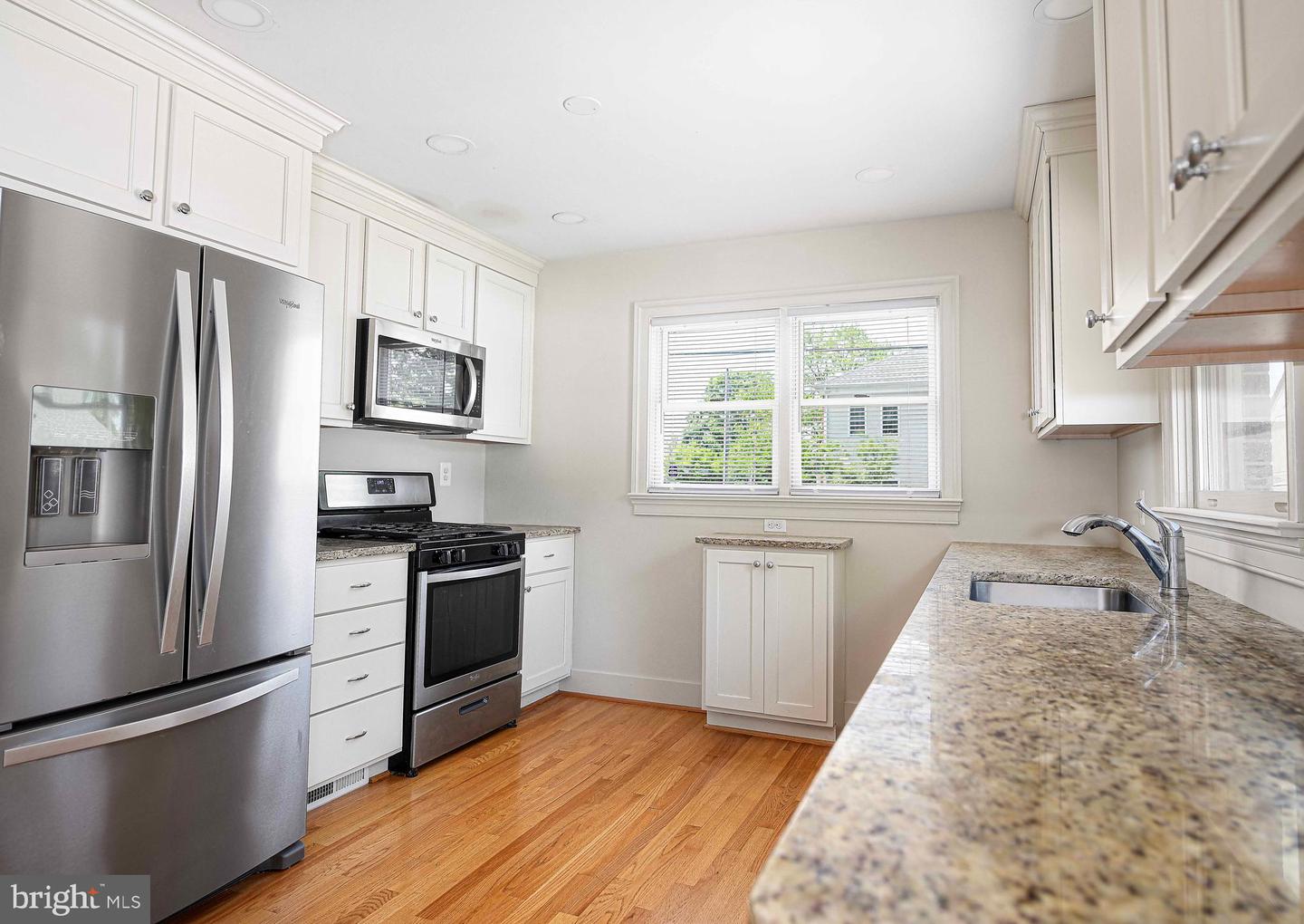 308 Fulford Ave Property Photo 13