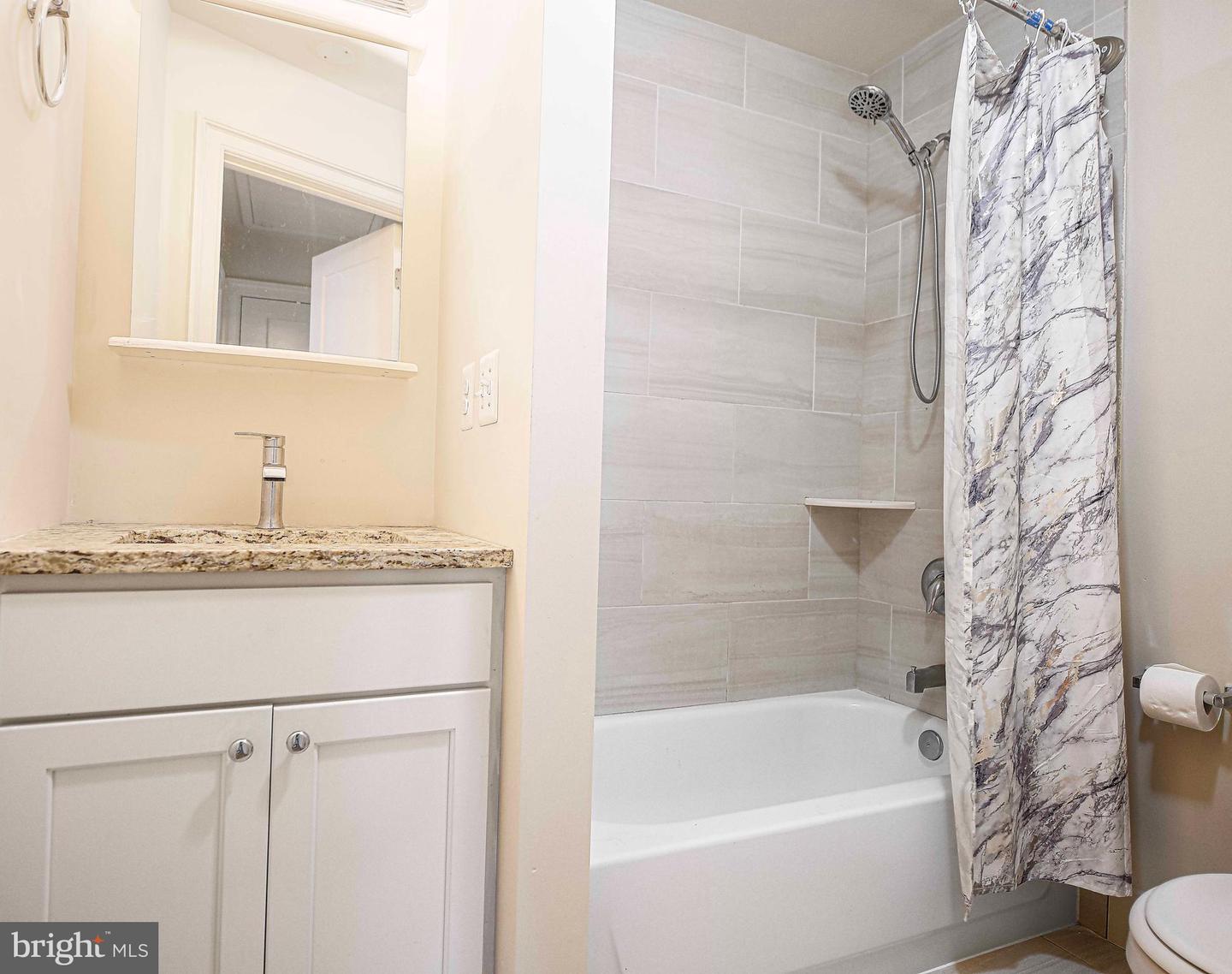308 Fulford Ave Property Photo 24