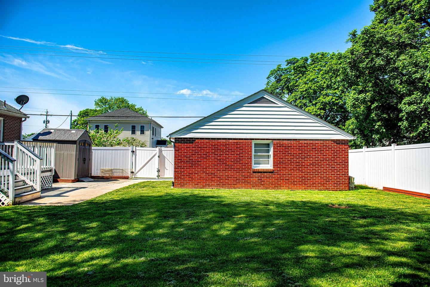 308 Fulford Ave Property Photo 45