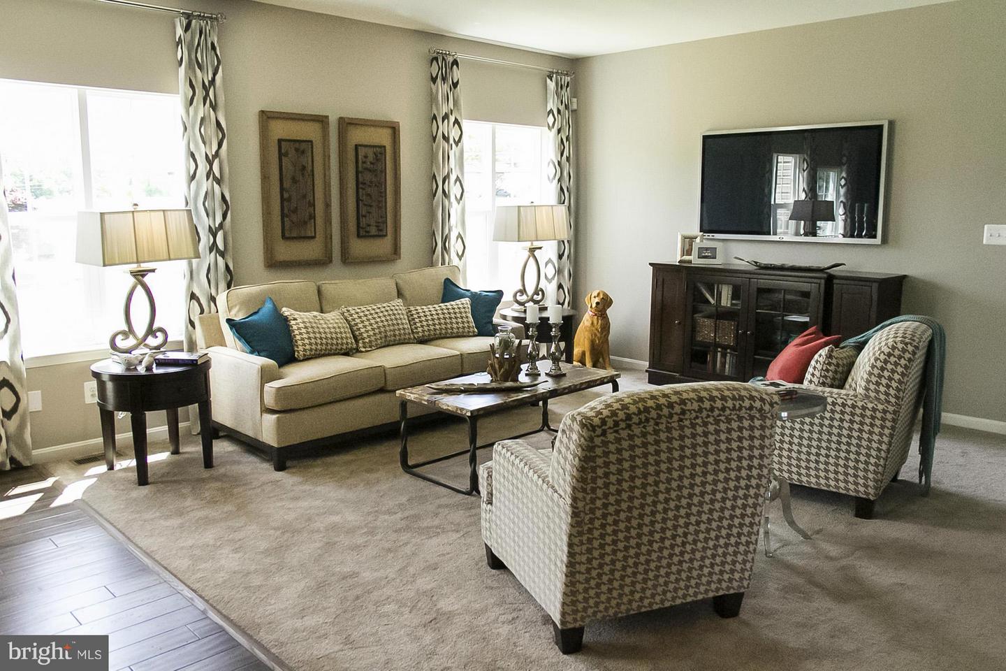 Tbb-augusta Whimsical Dr Property Photo 3