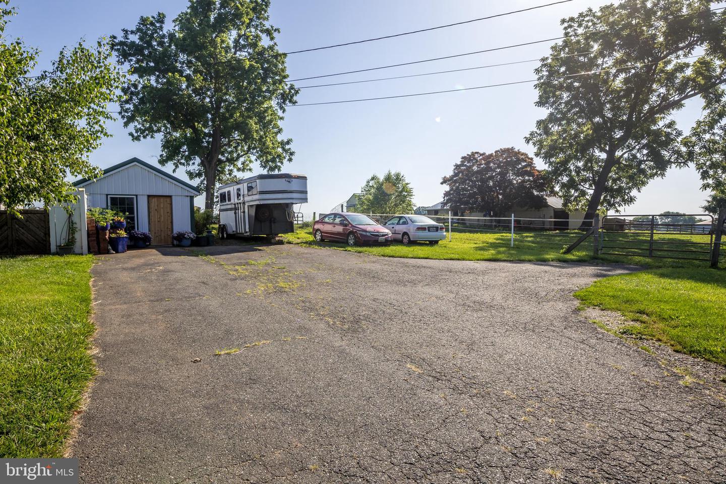 1814 Poole Rd Property Photo 4