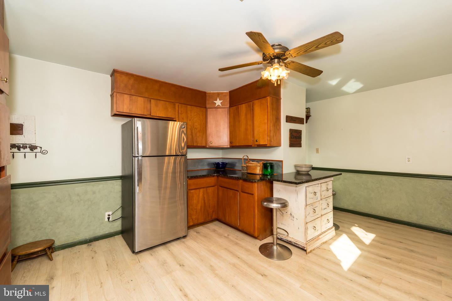 1814 Poole Rd Property Photo 11