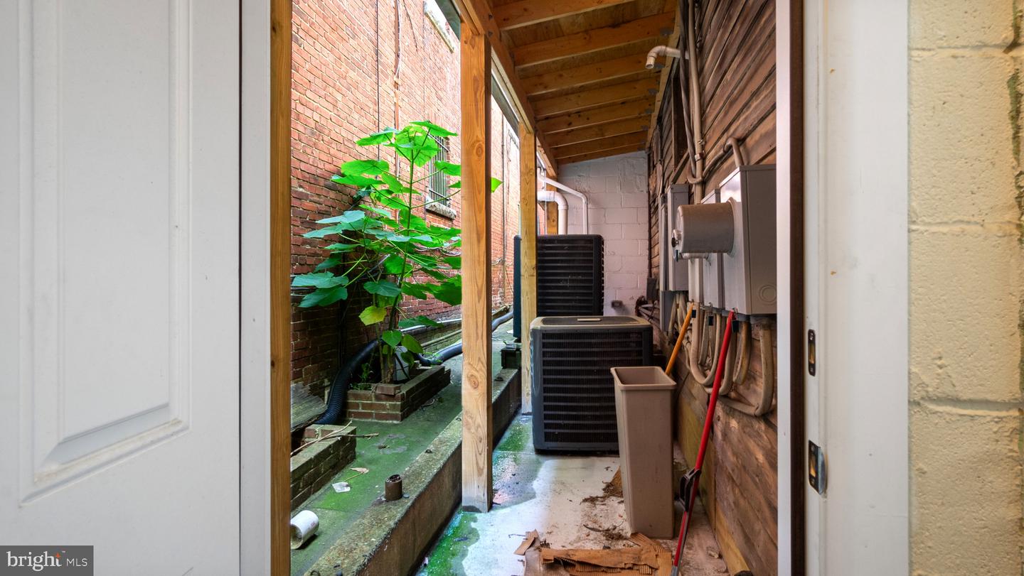 224 N Washington St Property Photo 52