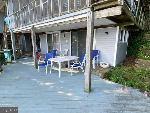 2140 Blackberry Lane Property Photo 3