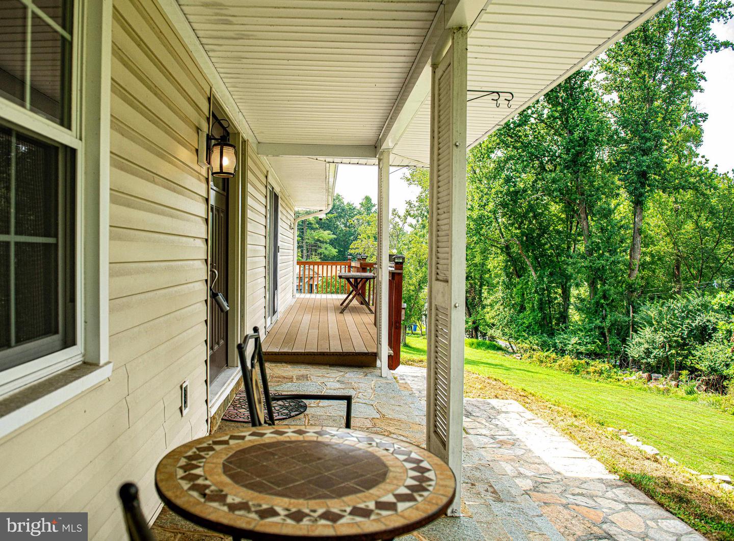 1206 E Macphail Rd Property Photo 3