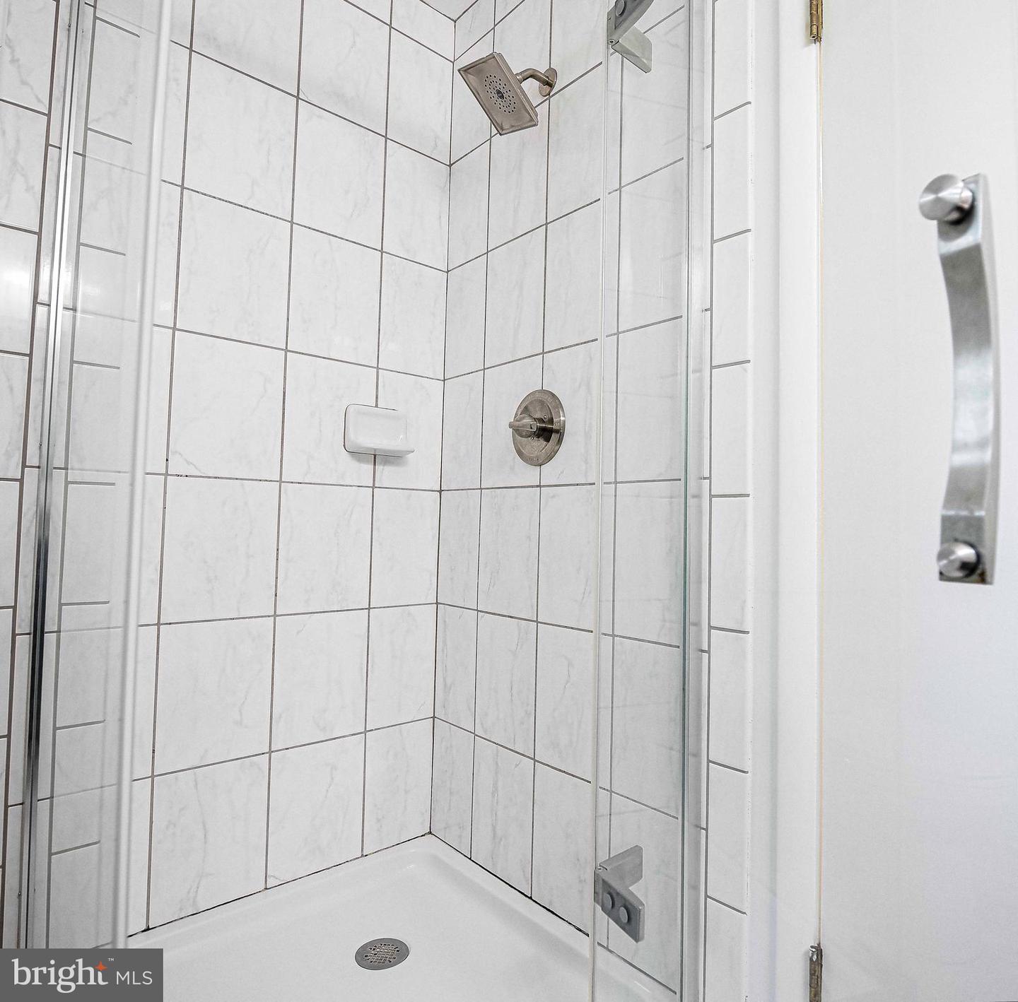 1206 E Macphail Rd Property Photo 23