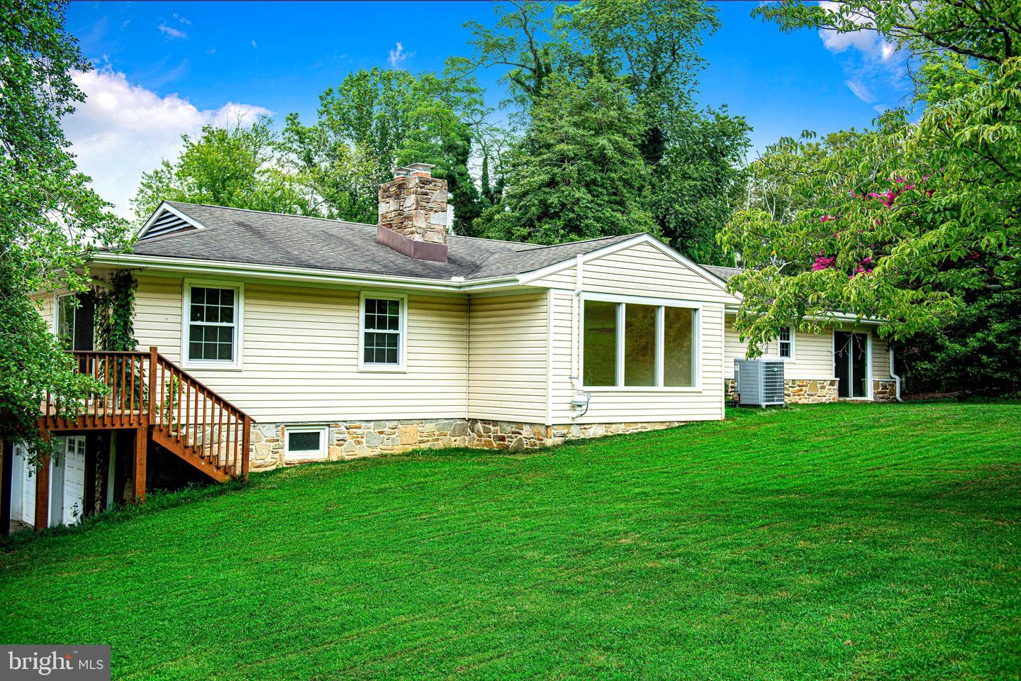 1206 E Macphail Rd Property Photo 29