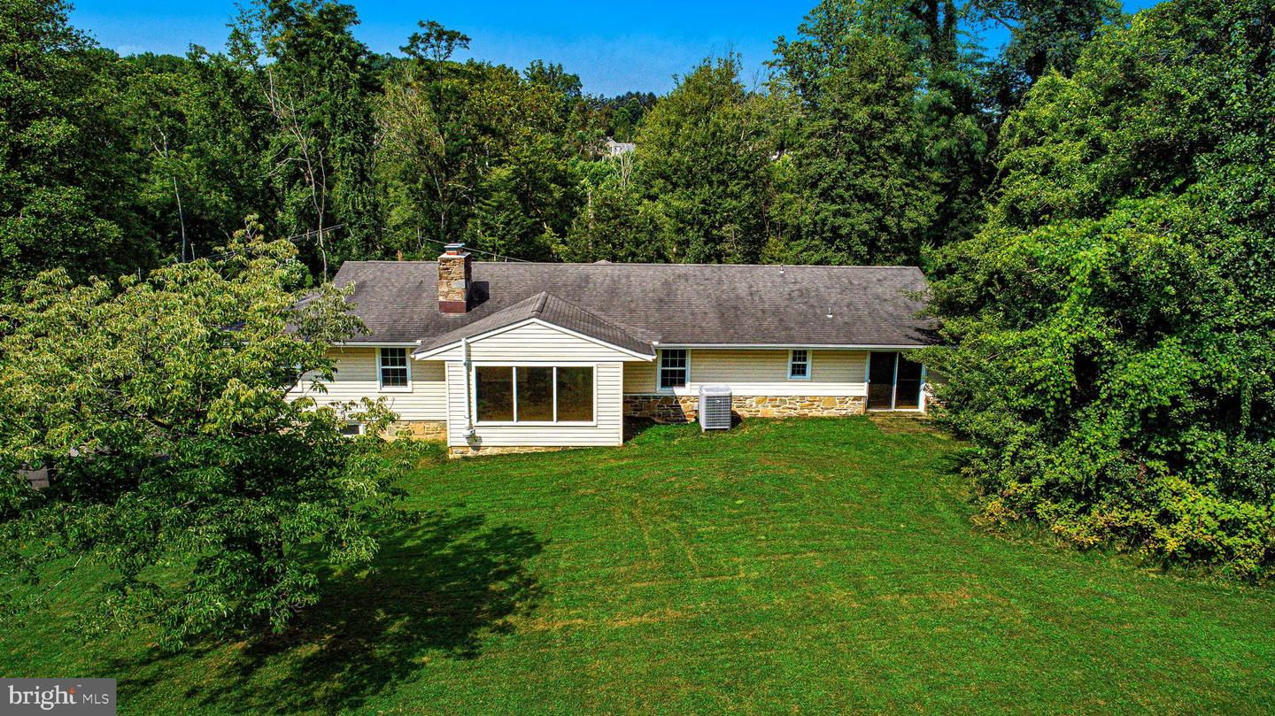 1206 E Macphail Rd Property Photo 42