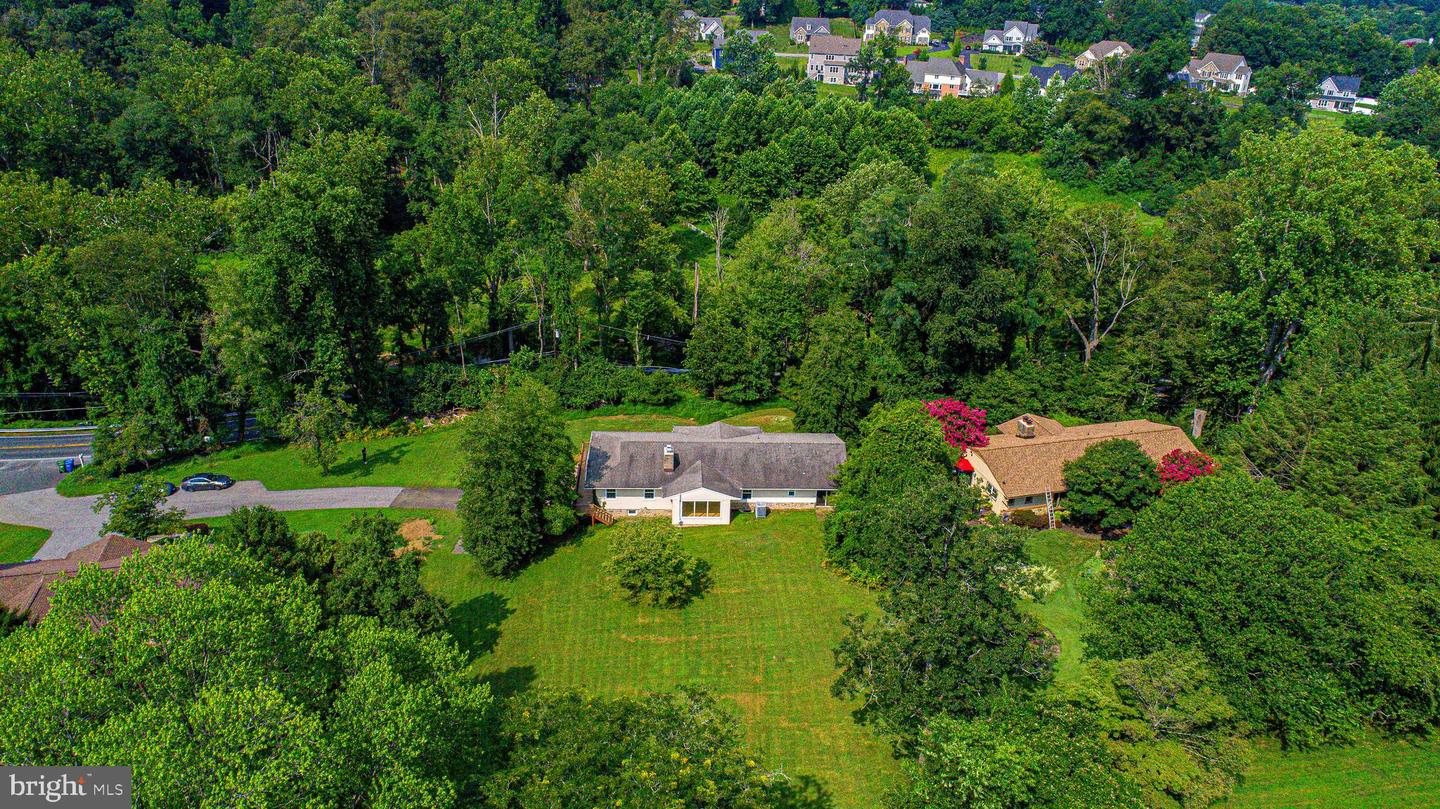 1206 E Macphail Rd Property Photo 47