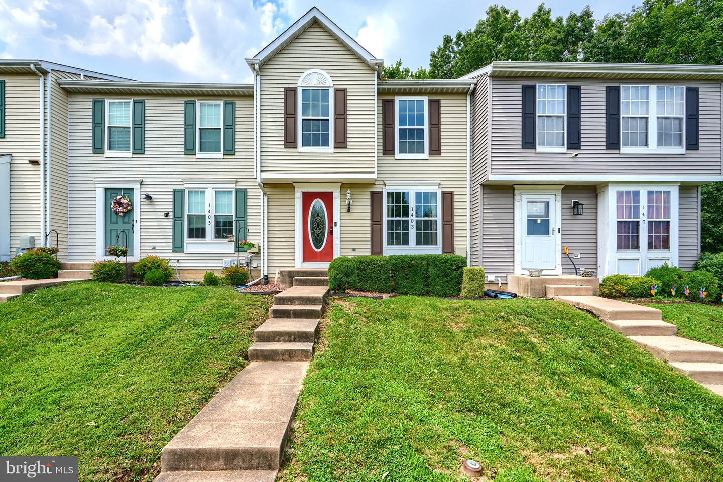 1403 Sedum Sq Property Photo 1