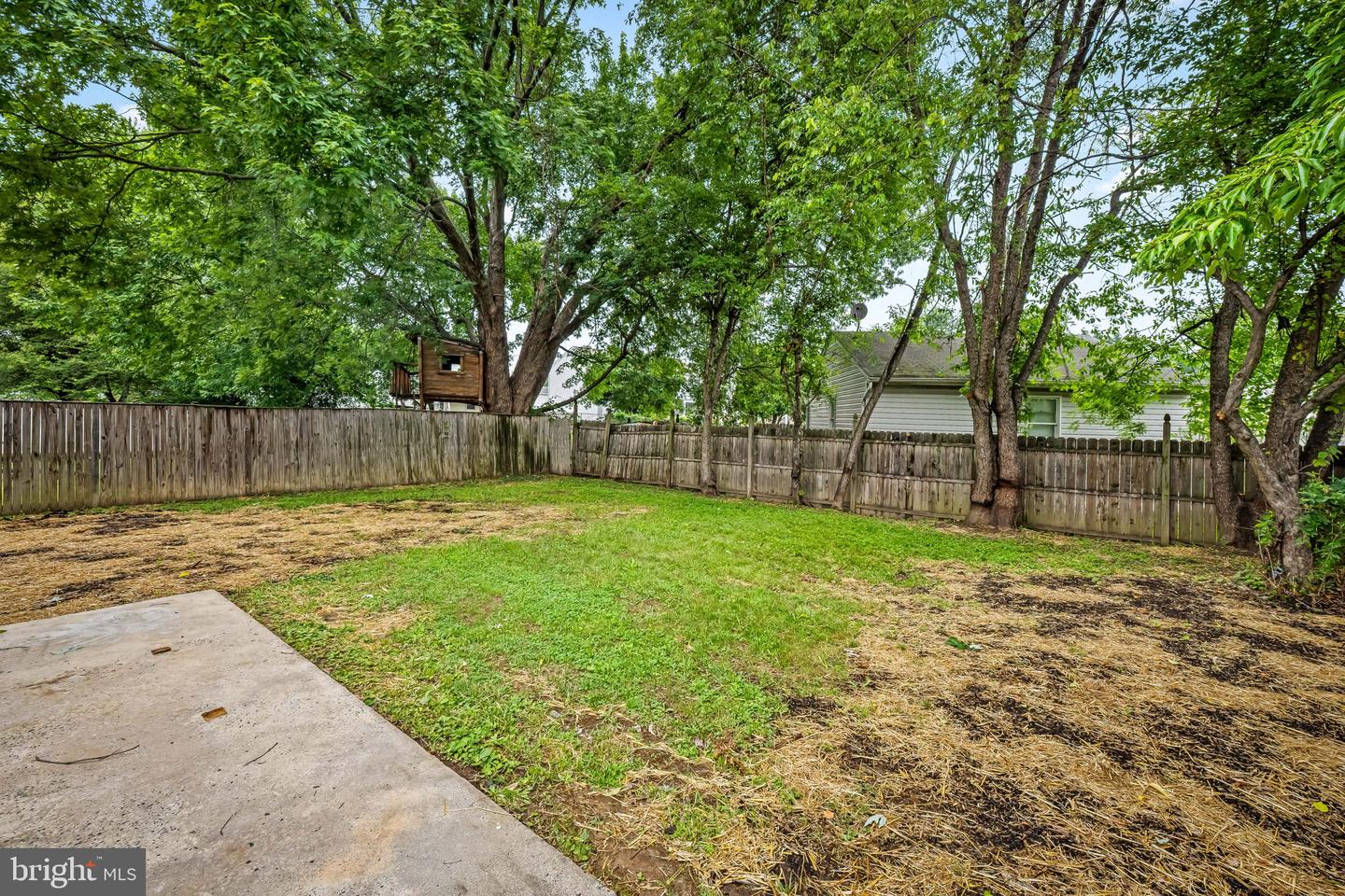 361 Stratford Ave Property Photo 34