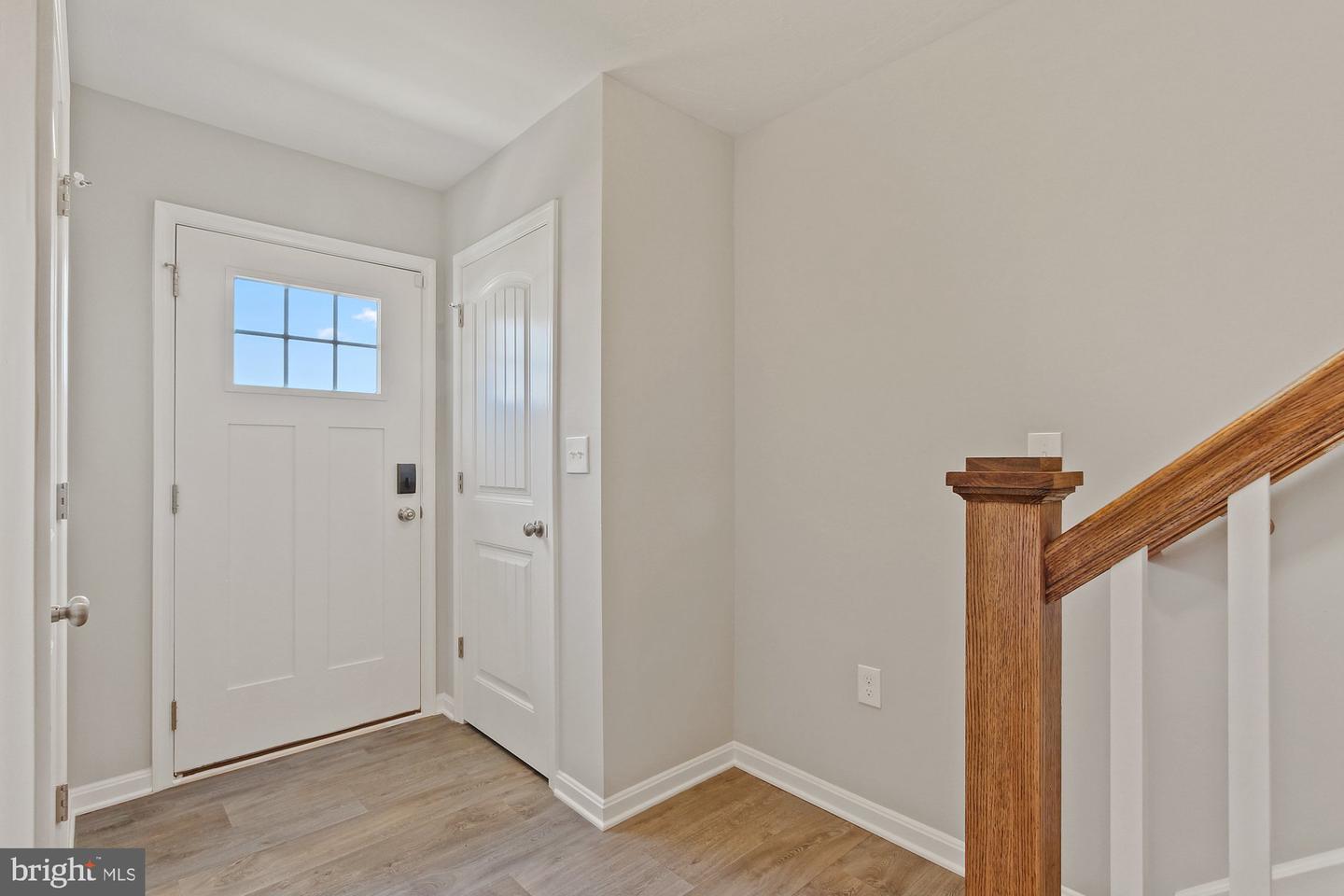 722 Bur Oak Court #77 Property Photo 2
