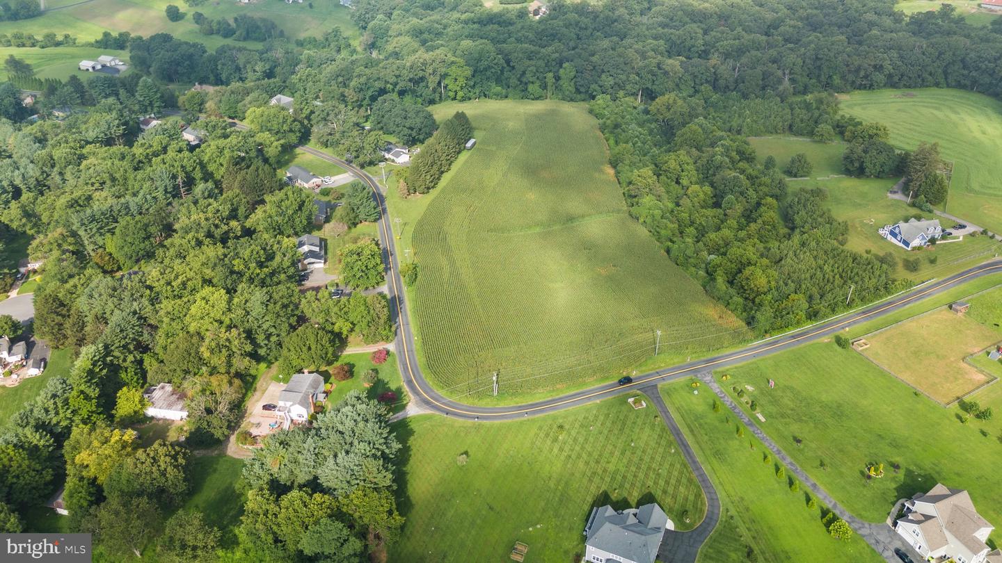 2016 Durham Rd Property Photo 32