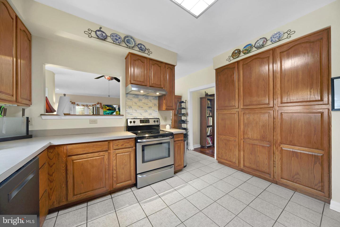 760 Gilbert Rd Property Photo 25