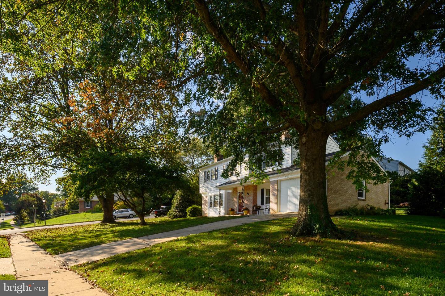 400 Idlewild Rd Property Photo 1