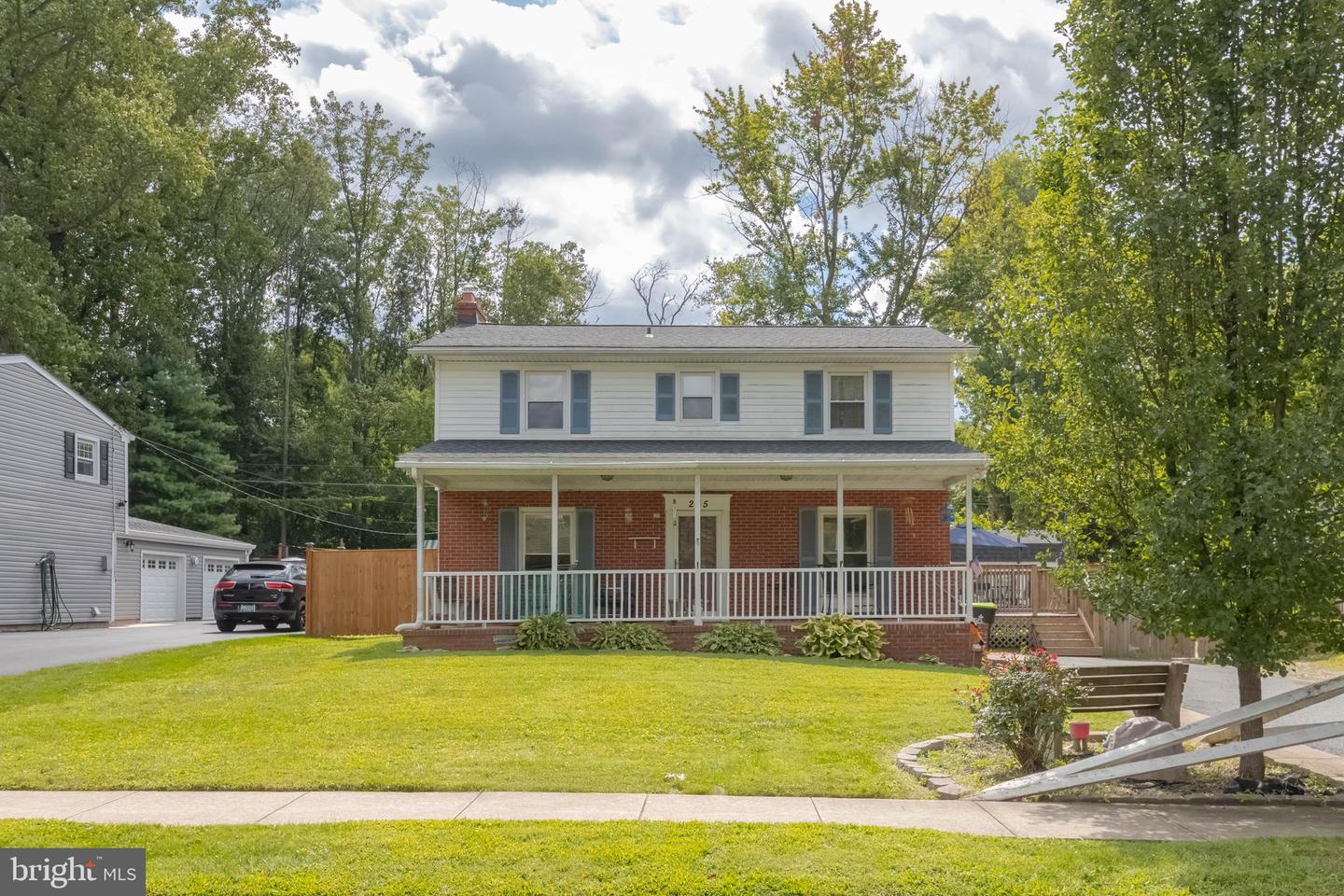 245 Bynum Ridge Rd Property Photo 1