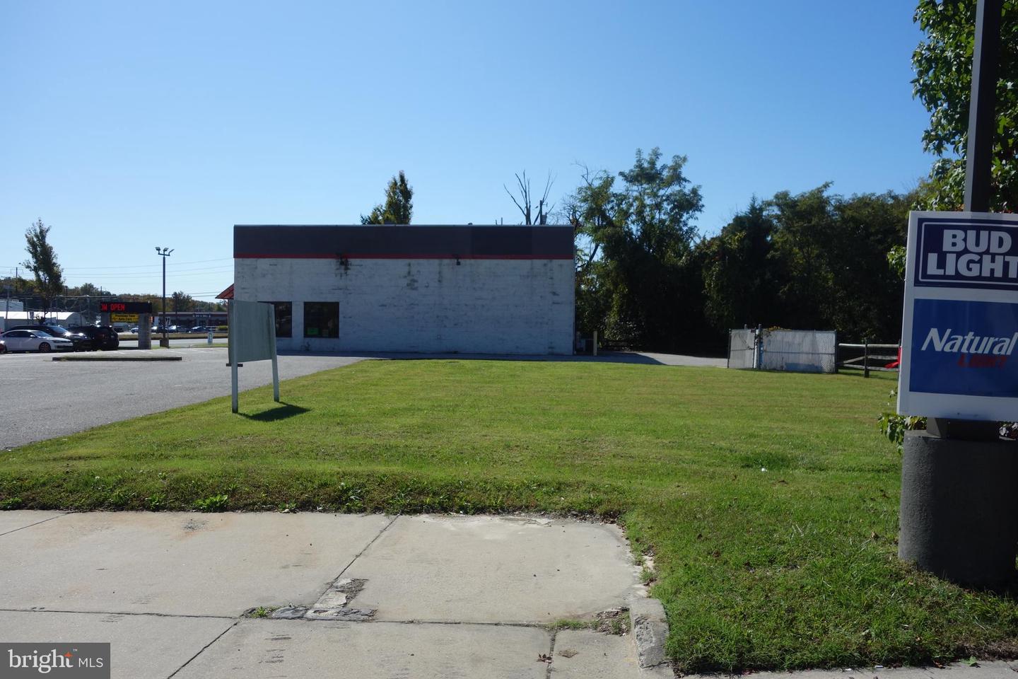 610 S Philadelphia Blvd Property Photo 2