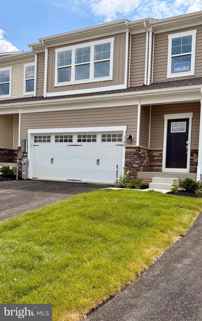 3637 Dexter Ct #158 Property Photo 2